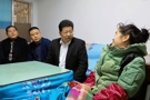 区委书记春节前夕走访慰问残疾人